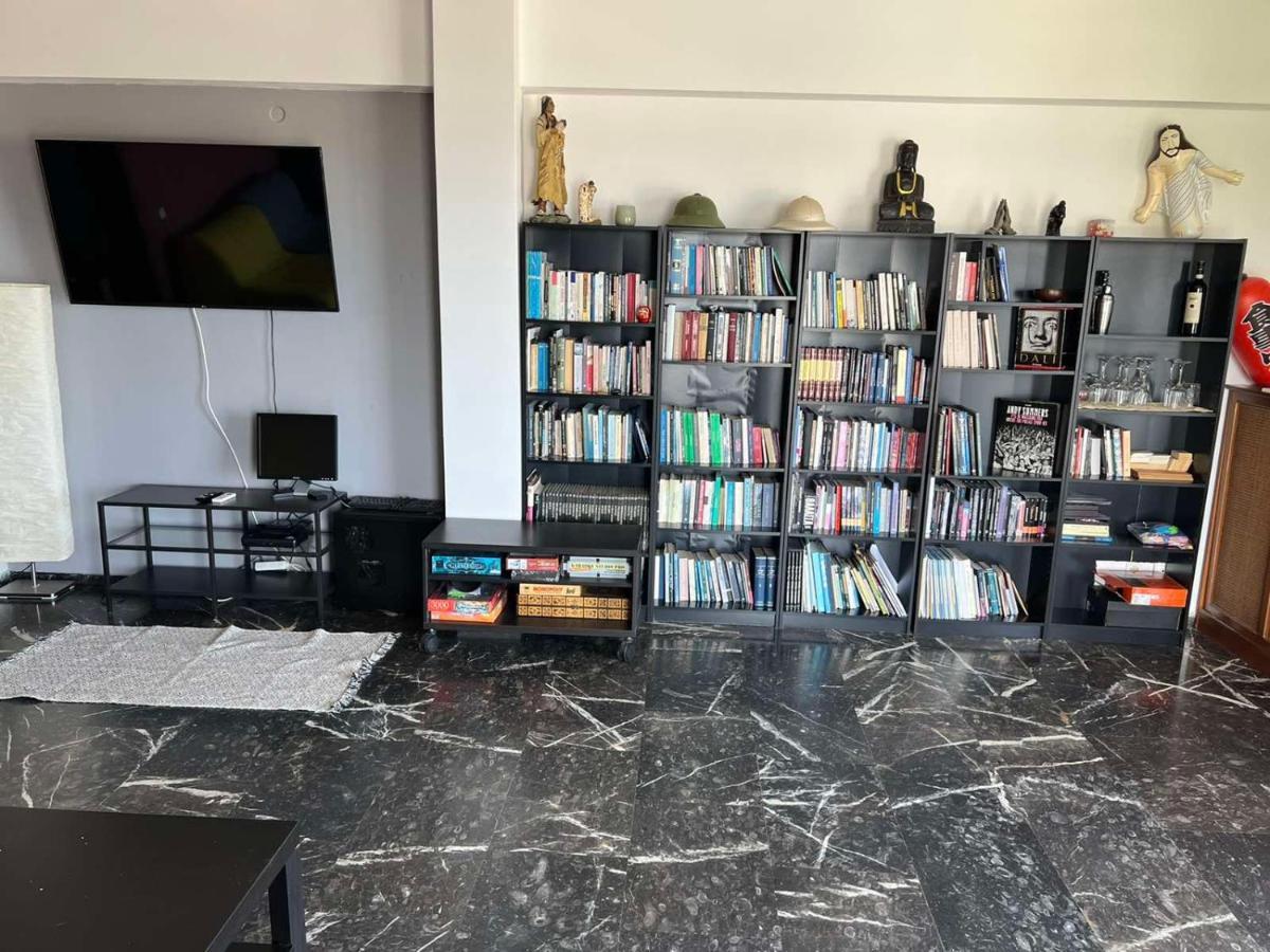 Alimos Marina Huge 3Bd Apartment Athens Exterior photo